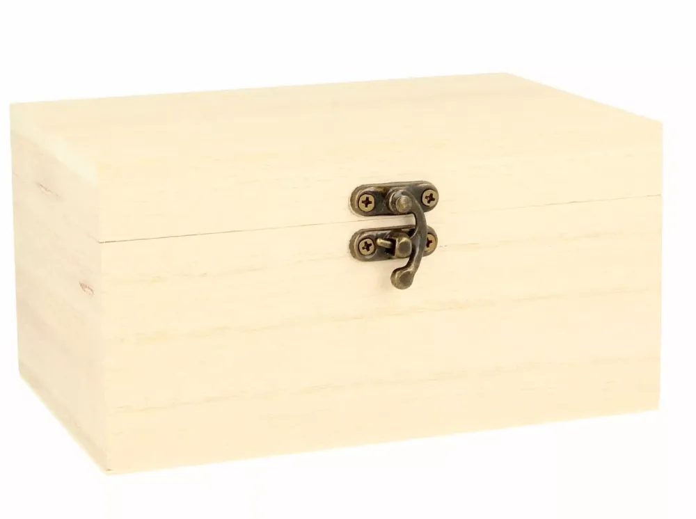 New Baúl de madera con 53 corazones Maderas