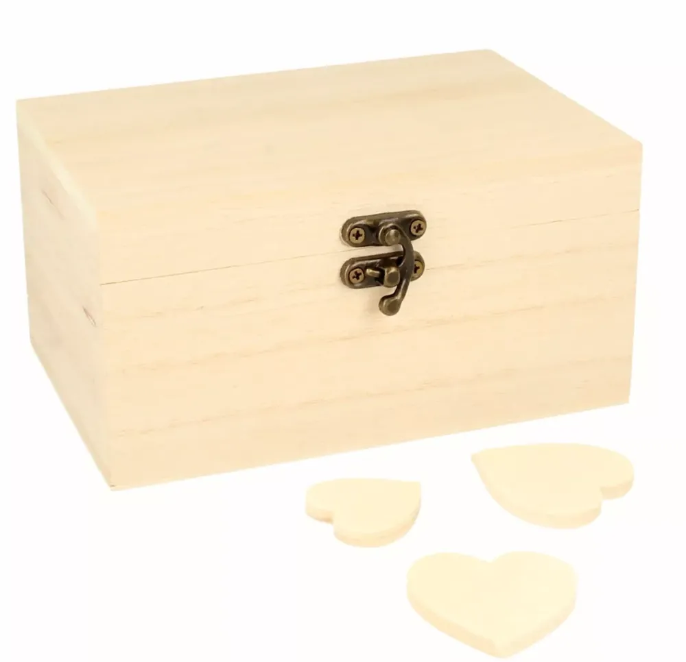 New Baúl de madera con 53 corazones Maderas