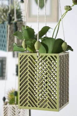 Best Linterna de madera calada con chevon Maderas