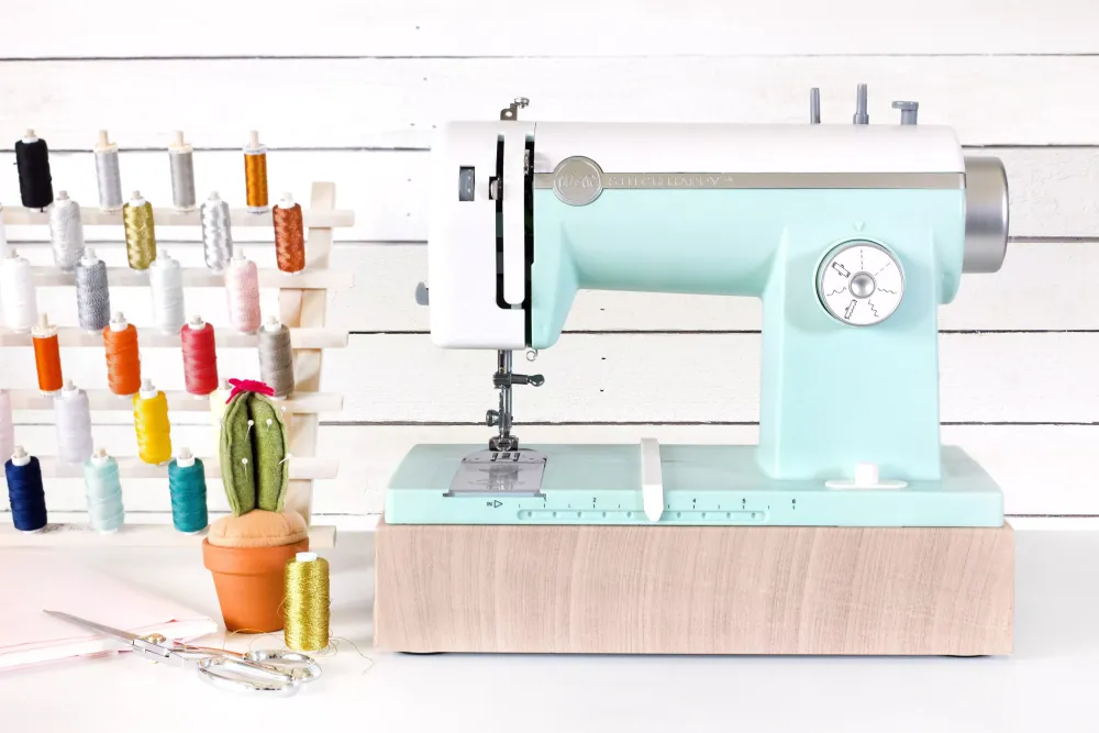 Discount Máquina de coser Stitch Happy Mint We R Memory Keepers Telas, Sedas Y Fieltro|Herramientas Para Tela