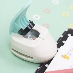 Perforadora Reinforcer Hole Punch We R Memory Keepers Perforadoras