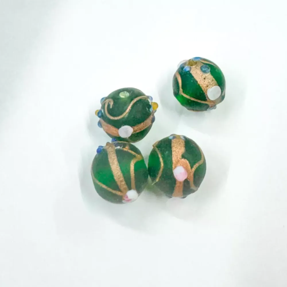 Set de 4 abalorios de cristal de Murano verde mate Bisutería