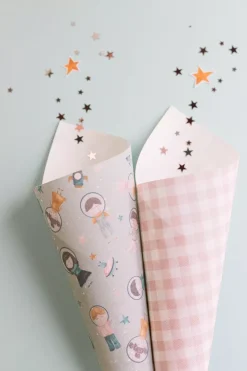 New SUPER OFERTA **40%** Kit Telas para Encuadernar Astronauta Karimópolis Gigi's Lab 30x30cm Telas, Sedas Y Fieltro