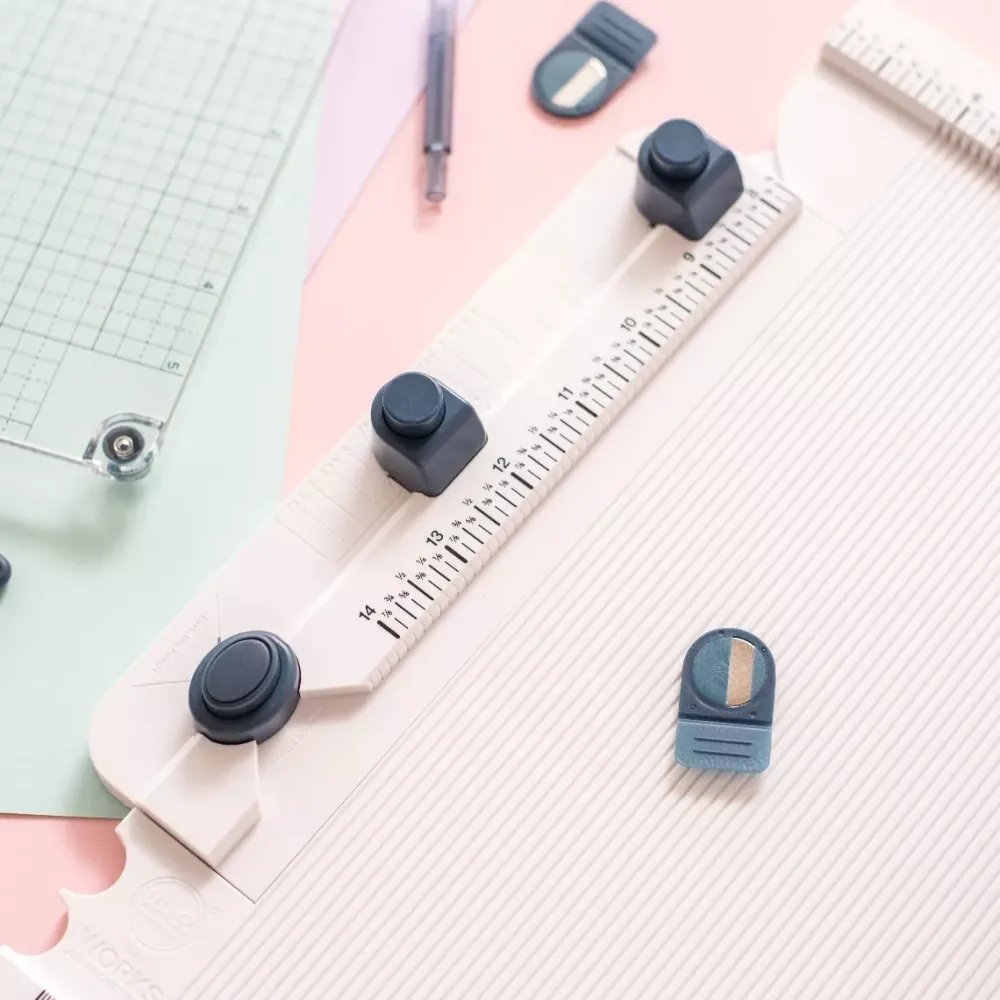 Discount The Works All in One Tool + Maletín Shoulder Bag We R Memory Keepers Organización