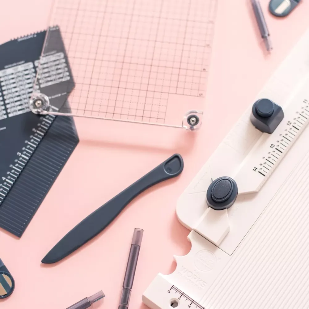 Discount The Works All in One Tool + Maletín Shoulder Bag We R Memory Keepers Organización